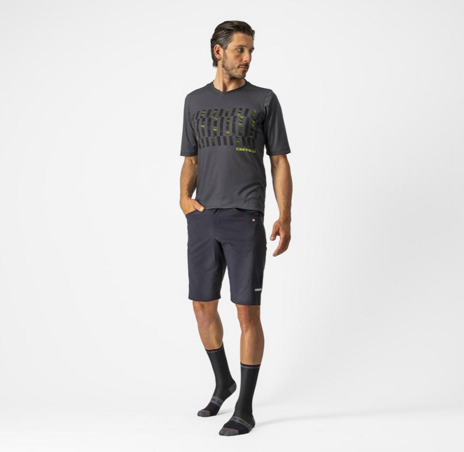 castelli castelli t-shirt trail tech tee - dark gray/black/electric lime