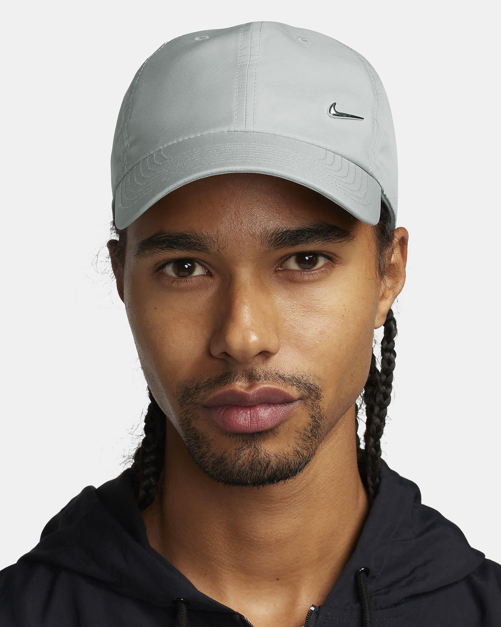 NIKE CAPPELLO DRI-FIT CLUB SWOOSH UNISEX FB5372-077