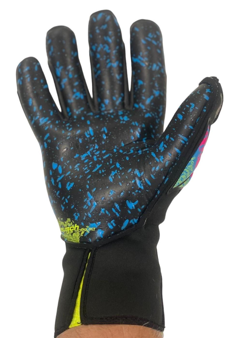 REUSCH GUANTI ATTRAKT FUSION STRAPLESS NERO MULTICOLOR 5470979-7052